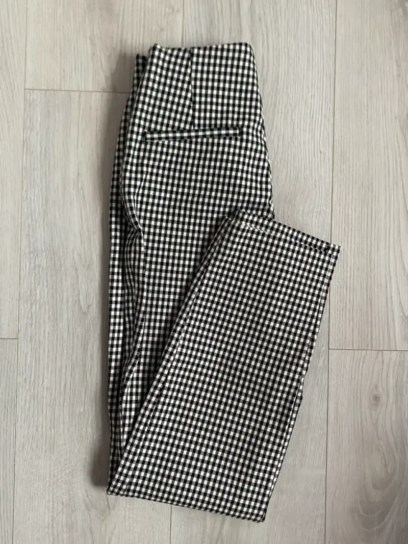Pantalones a cuadros blanco y negro - 4