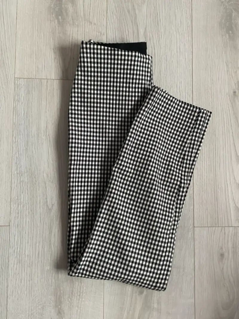 Pantalones a cuadros blanco y negro - 5