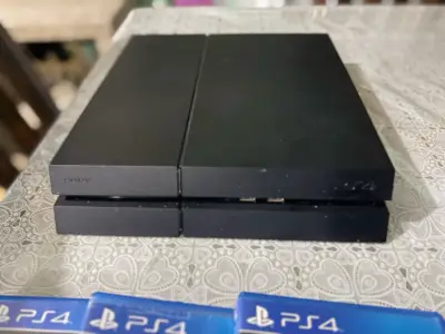 PS4 500GB + 6 Juegos + Audífonos + Controles - miniatura 1