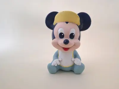 Figura de juguete infantil de personaje animado - miniatura 1