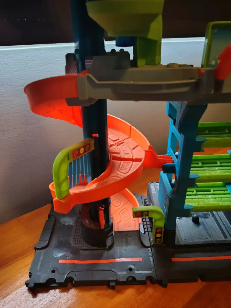 Pista de autos Hot Wheels Mega Tower Carwash - 3