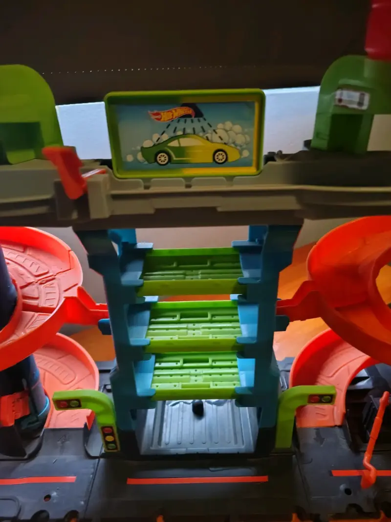 Pista de autos Hot Wheels Mega Tower Carwash - 4