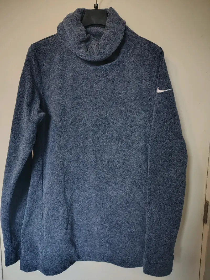 Polerón Nike azul con cuello alto - 1