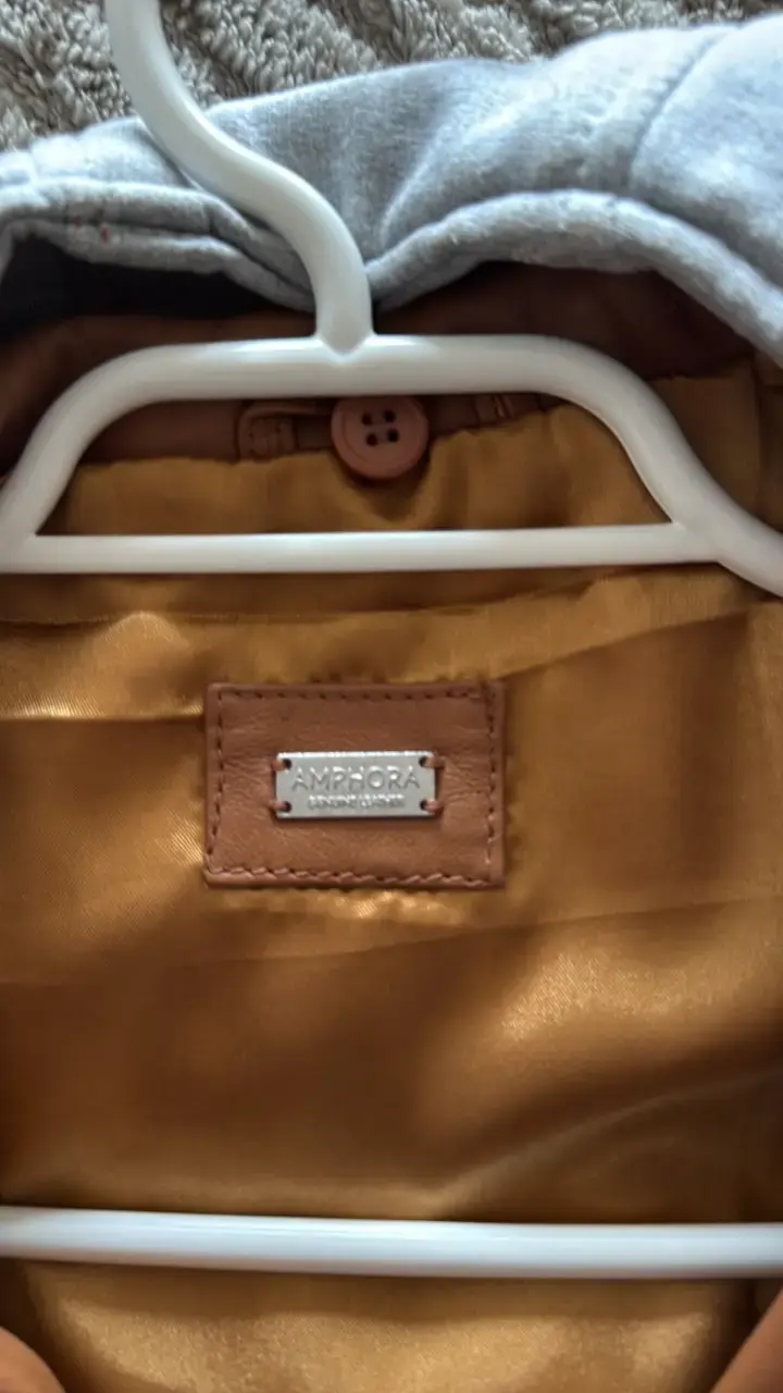 Chaqueta de cuero marrón con capucha desmontable - 5