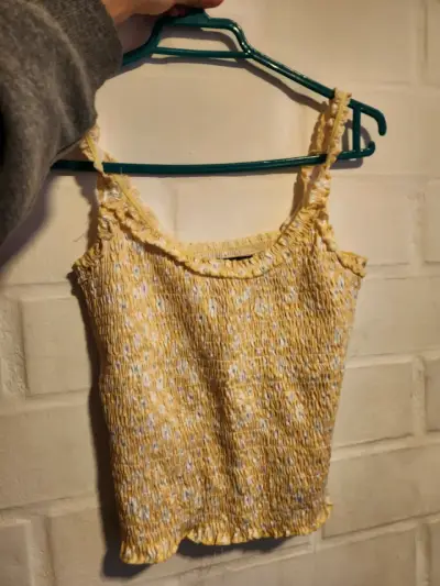 Top amarillo con tirantes para mujer - miniatura 1