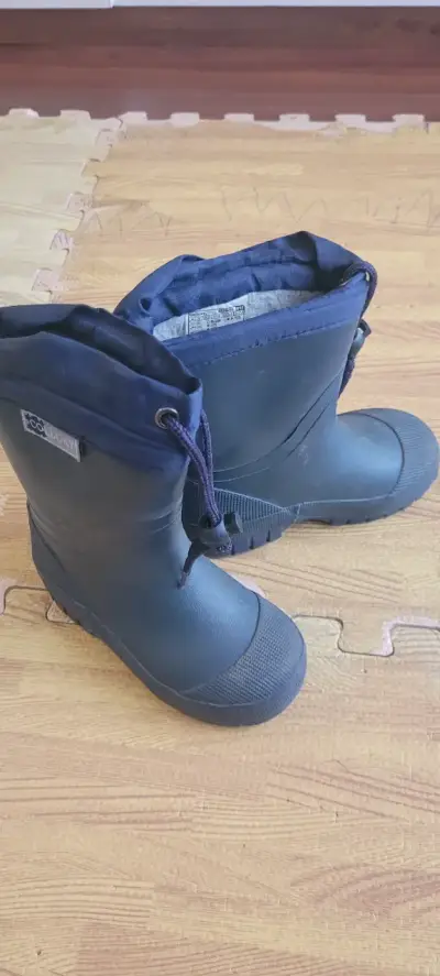 Botas de lluvia negras para niños T26 - miniatura 1