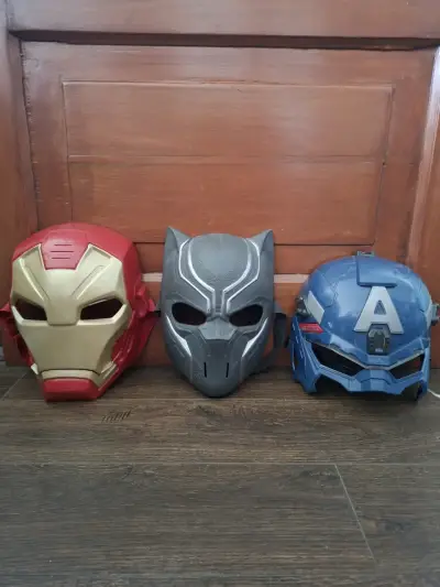 Casco de juguete Capitán América azul - miniatura 4