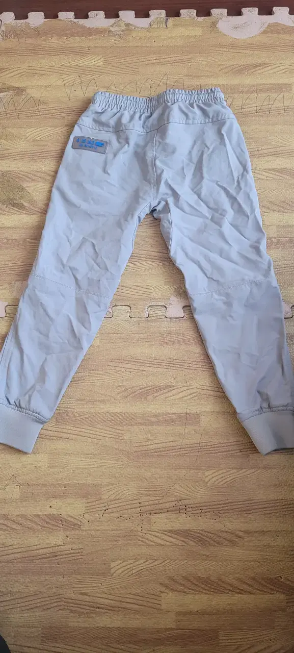Pantalones deportivos grises para niños - 1