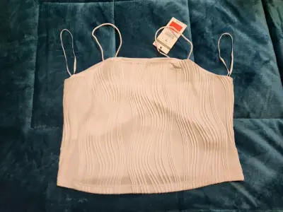 Top de tirantes blanco con textura - miniatura 1