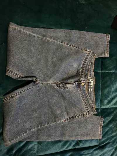 Jeans de mezclilla azul para mujer - miniatura 1