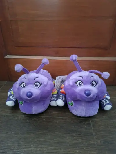 Pantuflas de cien pies peluche morado (talla 2-3) - miniatura 1