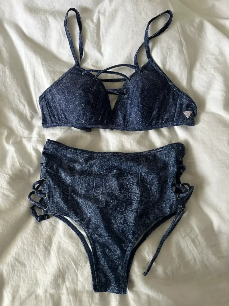 Bikini Guess