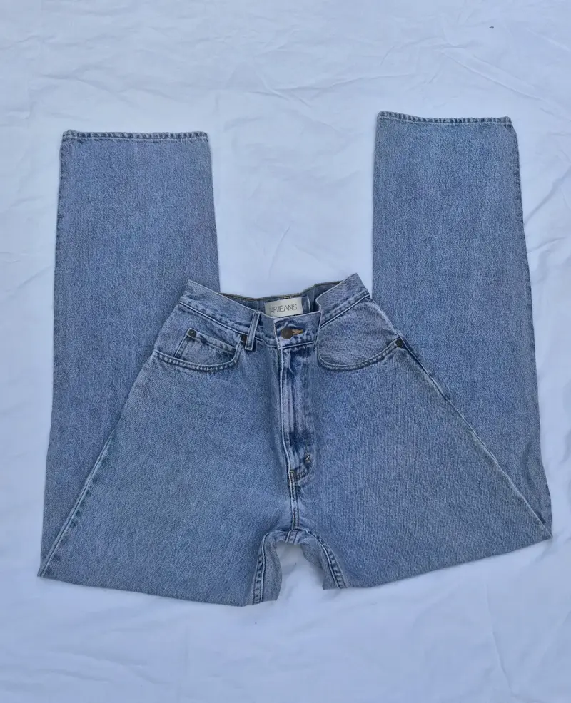 Mom Jeans azul claro de mezclilla GAP - 1