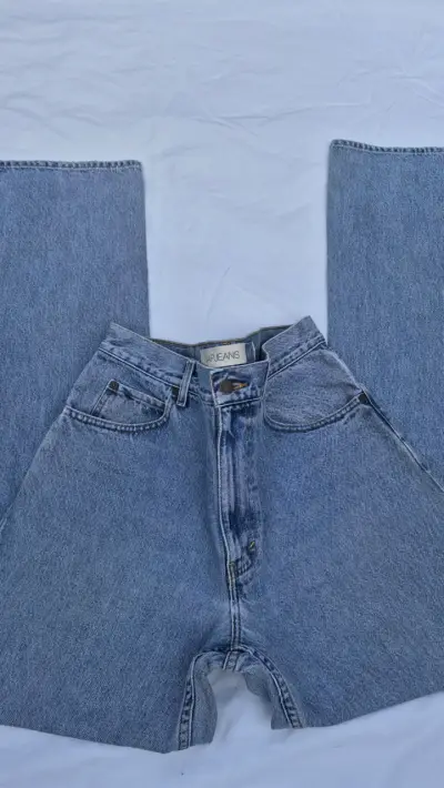 Mom Jeans azul claro de mezclilla GAP - miniatura 2