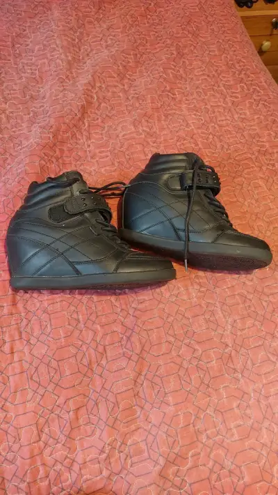 Zapatos negros de cuero escolares - miniatura 1
