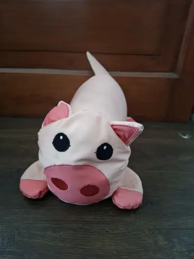 Cojín decorativo de cerdito rosado 30×15×15 - miniatura 3