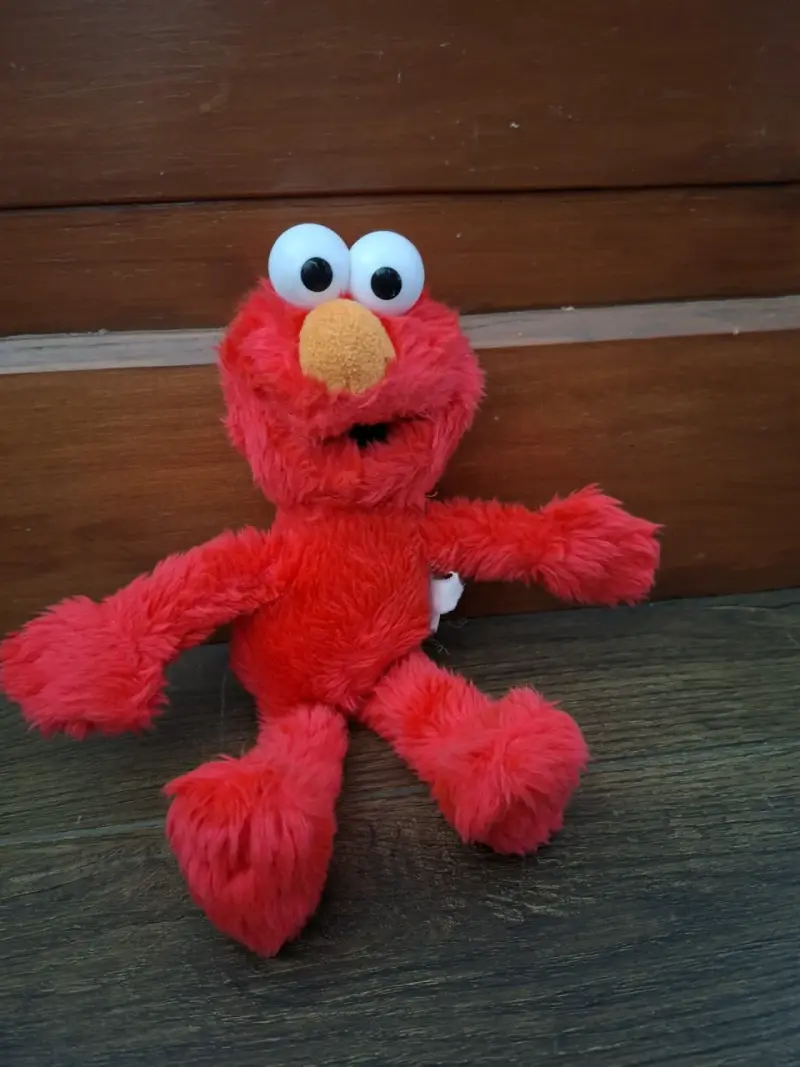 Peluche Elmo de felpa roja - 1