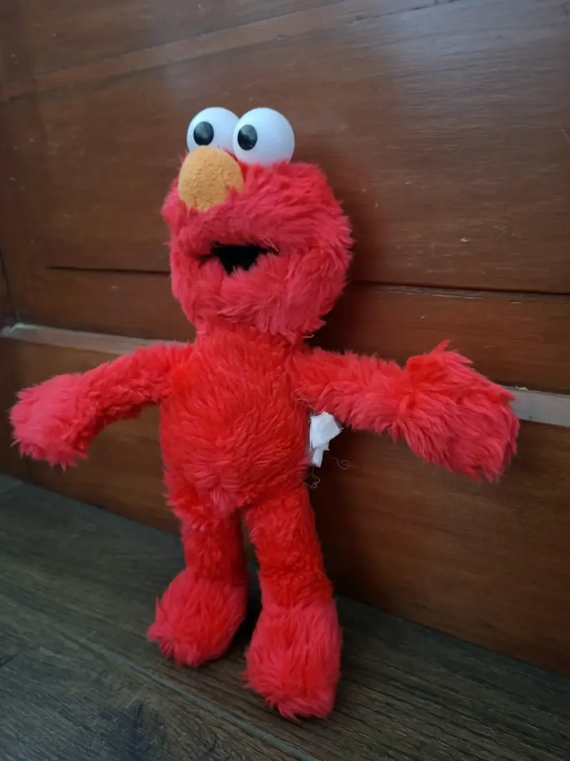 Peluche Elmo de felpa roja - 2