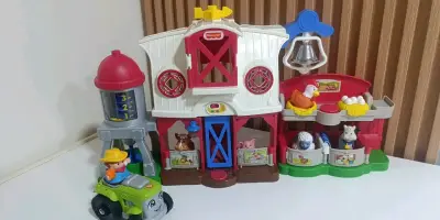 Granja de juguete Fisher-Price con figuras - miniatura 2