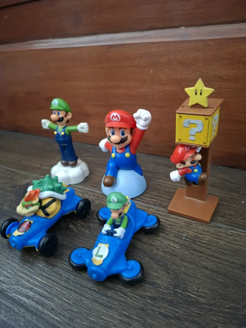 Set de figuras de Mario Bros y Kart coleccionables - 2