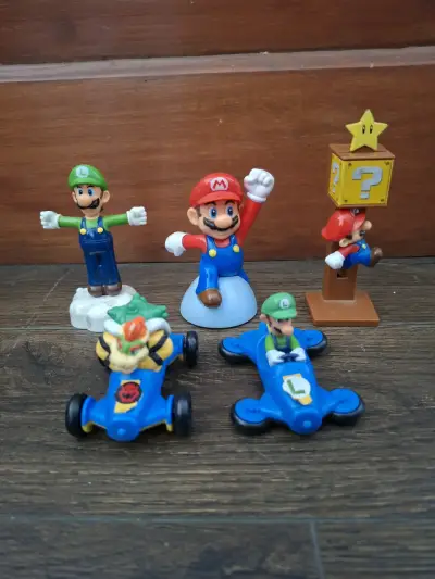 Set de figuras de Mario Bros y Kart coleccionables - miniatura 7