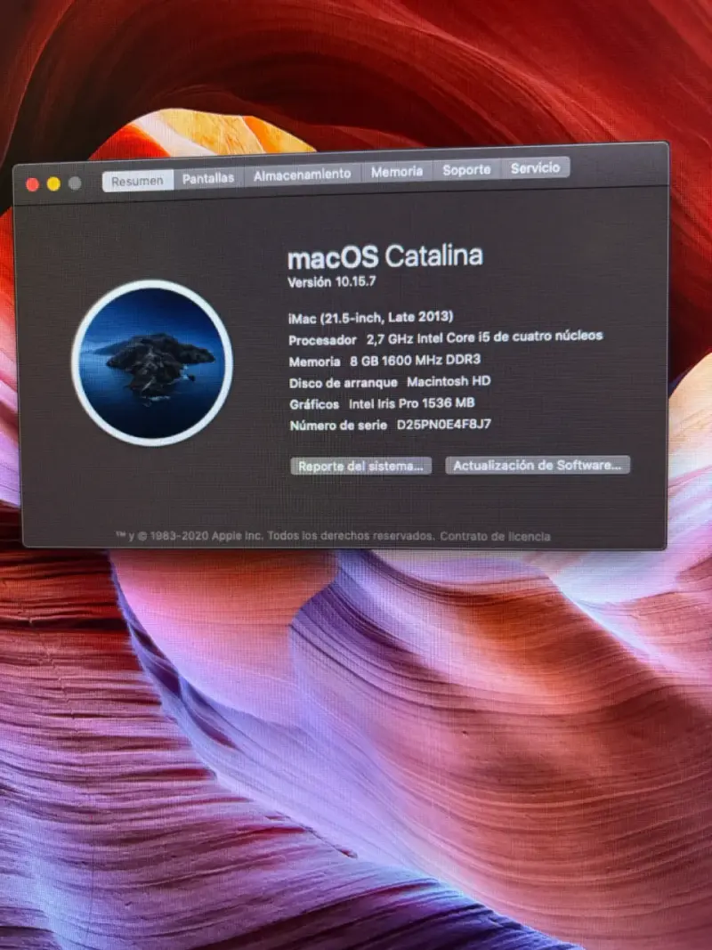 iMac con teclado y mouse - 2