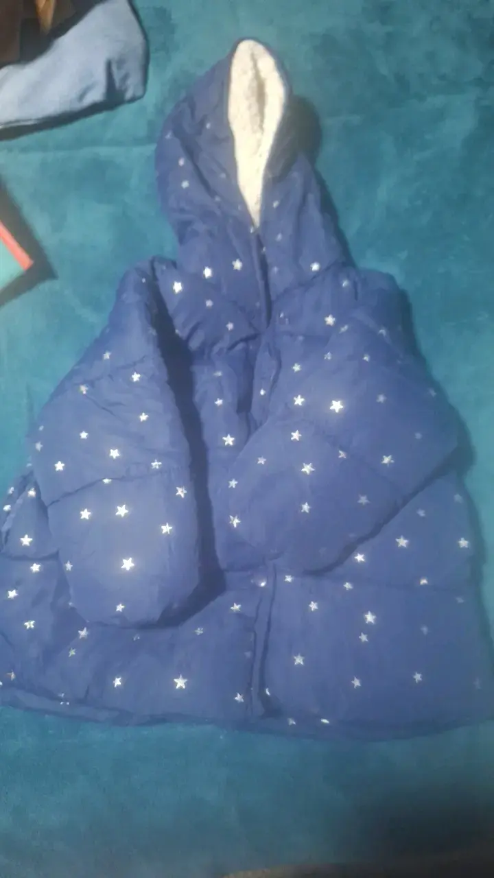 Chaqueta acolchada azul con estrellas - 1