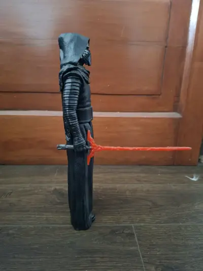Figura de acción Kylo Ren Star Wars - miniatura 4