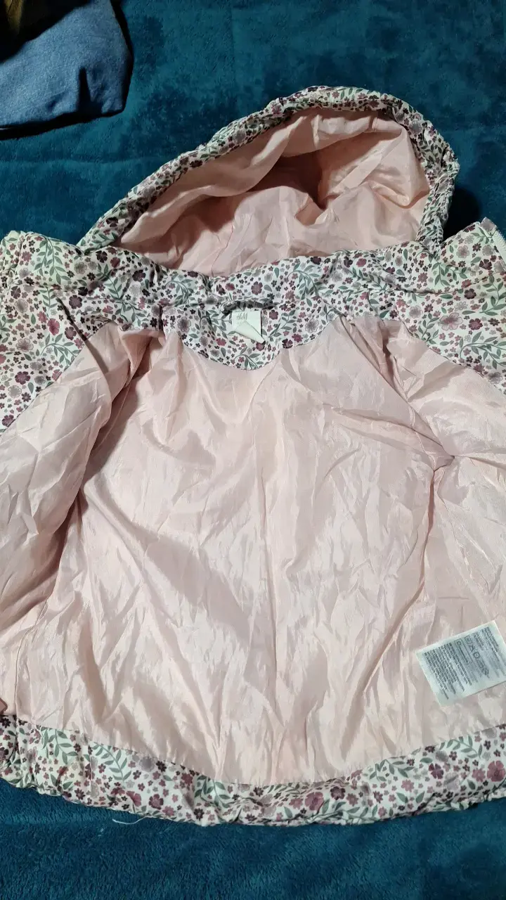 Chaqueta infantil con capucha estampada floral - 2