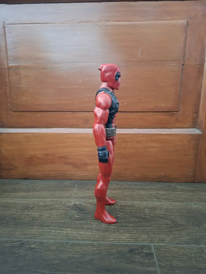 Figura de acción Deadpool - 2
