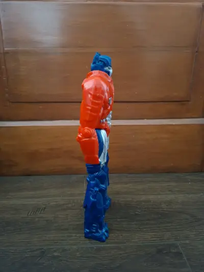 Figura de acción Optimus Prime Transformers - miniatura 2