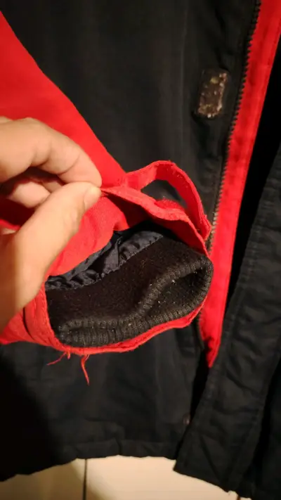 Chaqueta de invierno bicolor para niño - miniatura 4