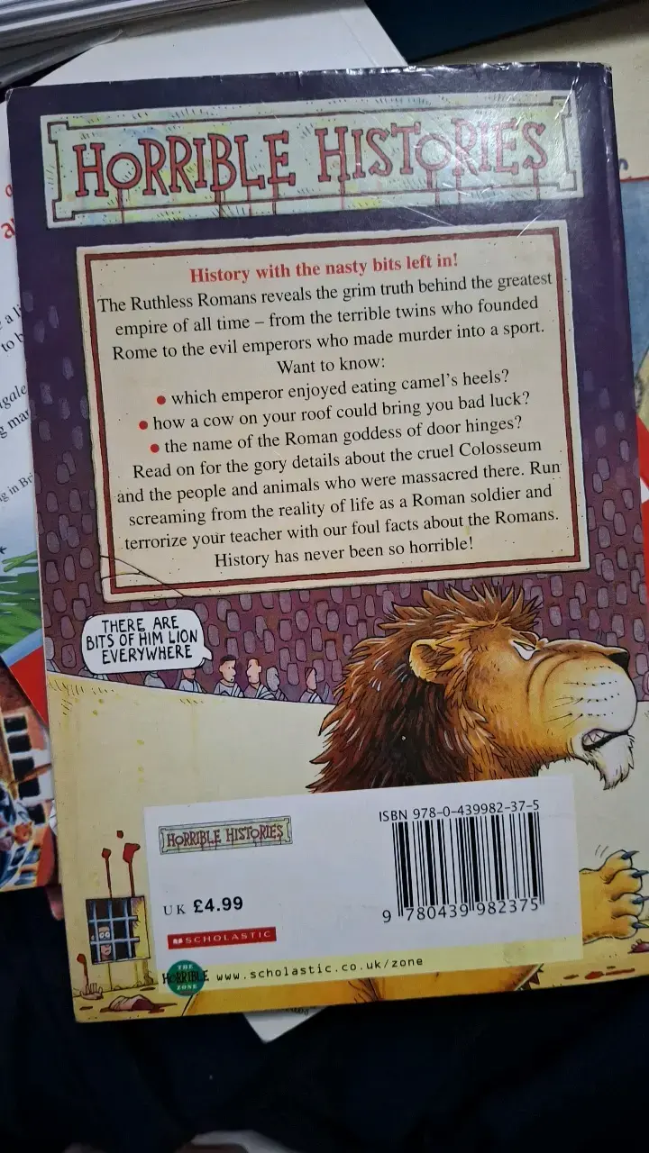 Libro 'The Ruthless Romans' de Horrible Histories - 2