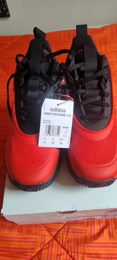 Zapatillas Adidas Ownthegame 3.0 rojas - miniatura 3