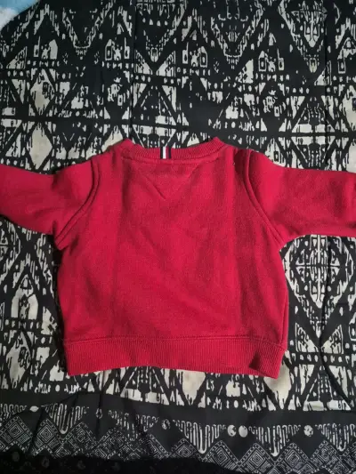 Polerón rojo Tommy Hilfiger para niños - miniatura 3