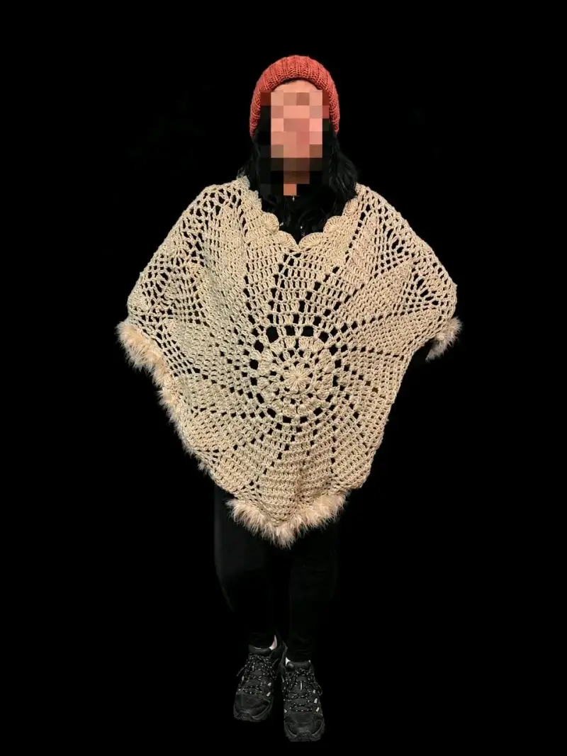 Abrigos y poncho para mujer - 4