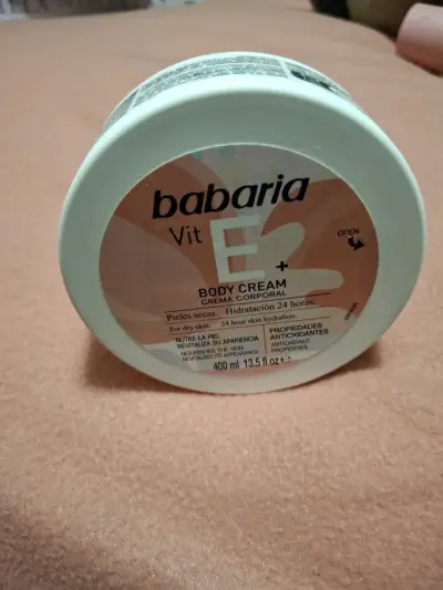 Crema corporal babaria con vitamina E, nueva - miniatura 3