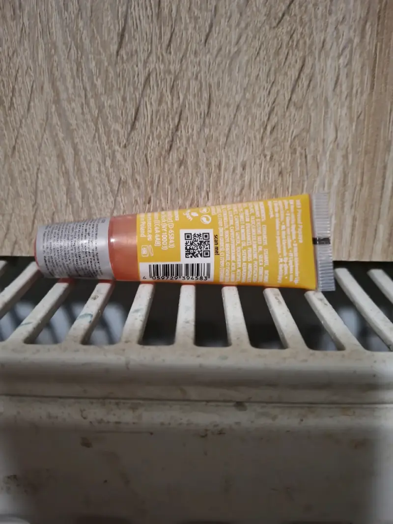 Brillo labial Essence Juicy Bomb, nuevo - 3