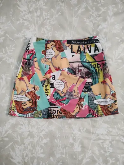 Falta estampada estilo pop art - miniatura 2