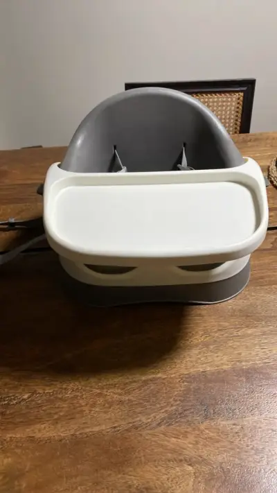Silla de comer para bebé portátil - miniatura 1