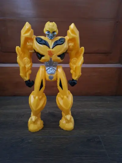Figura de acción bumblebee - miniatura 1
