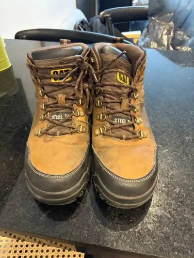 Botas de trabajo CAT con punta de acero - miniatura 1