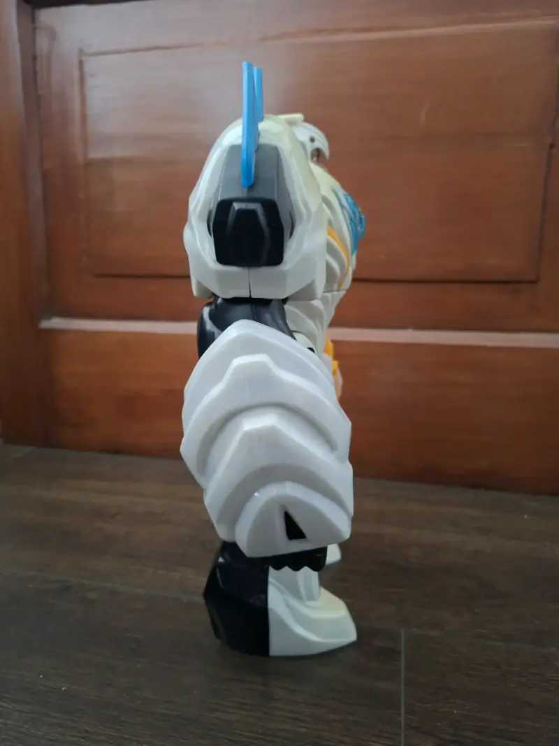 Figura de acción de Maxsteel robot blanco y negro - 3