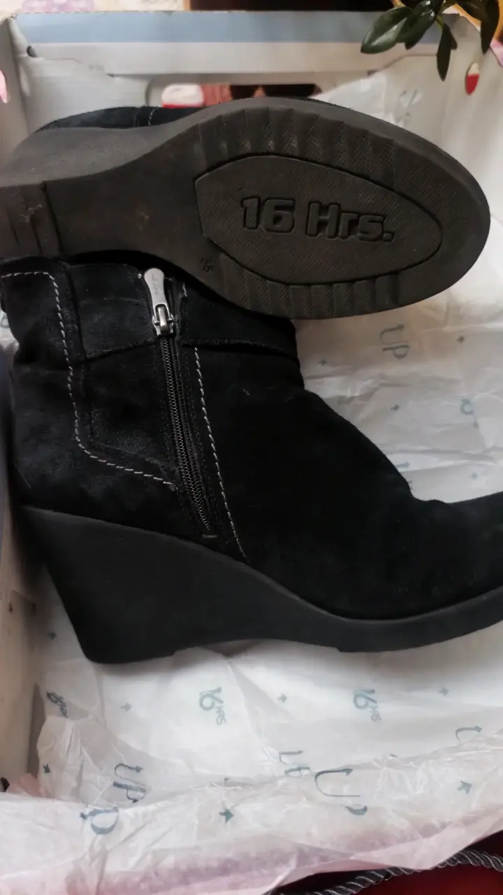 Botines negros de gamuza 16 Horas - 4