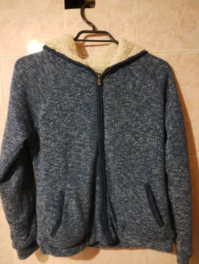 Chaqueta de lana azul con capucha - miniatura 1