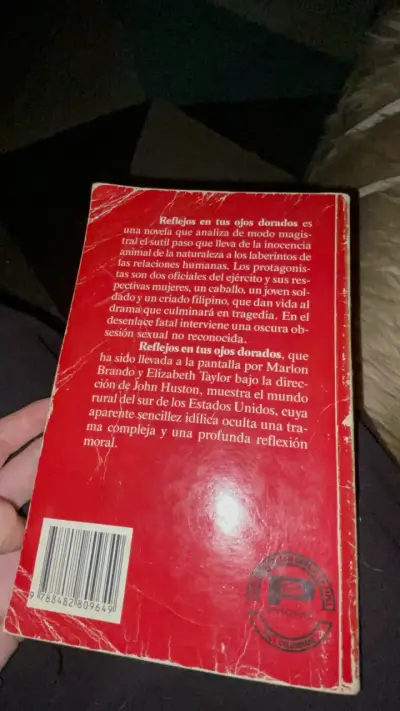 Libro 'Reflejos en tus ojos dorados' de Carson McCullers - miniatura 3