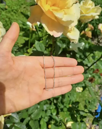 Cadena de plata delicada para mujer - miniatura 1