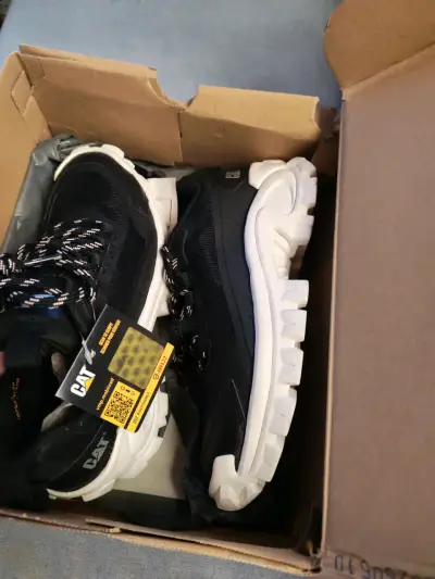 Zapatillas CAT negras para trekking - miniatura 2