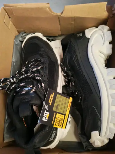 Zapatillas CAT negras para trekking - miniatura 3