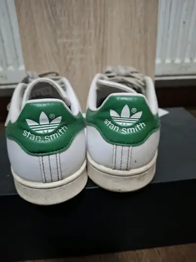 Zapatillas Adidas Stan Smith blancas, usadas - miniatura 2